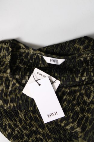 Дамска блуза Envii, Размер L, Цвят Многоцветен, Цена 13,68 лв.