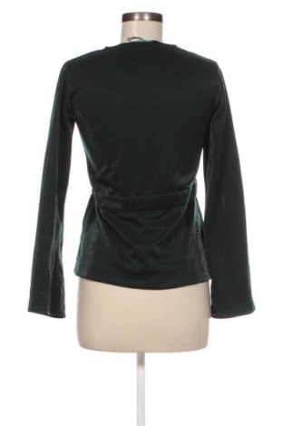 Damen Shirt Gina Tricot, Größe XS, Farbe Grün, Preis € 2,09