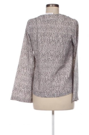 Γυναικεία μπλούζα Gina Tricot, Μέγεθος XS, Χρώμα Πολύχρωμο, Τιμή 1,67 €