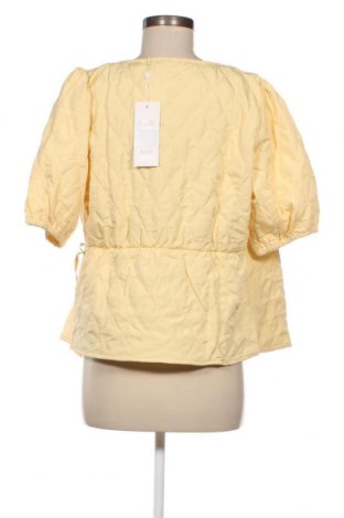 Дамска блуза Love Copenhagen, Размер L, Цвят Жълт, Цена 42,84 лв.