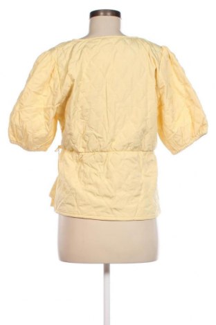 Дамска блуза Love Copenhagen, Размер L, Цвят Жълт, Цена 29,58 лв.