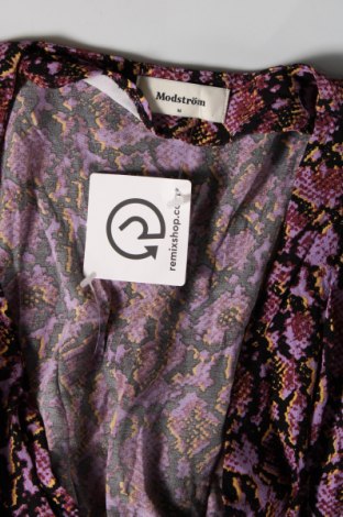Γυναικεία μπλούζα Modstrom, Μέγεθος M, Χρώμα Πολύχρωμο, Τιμή 3,36 €