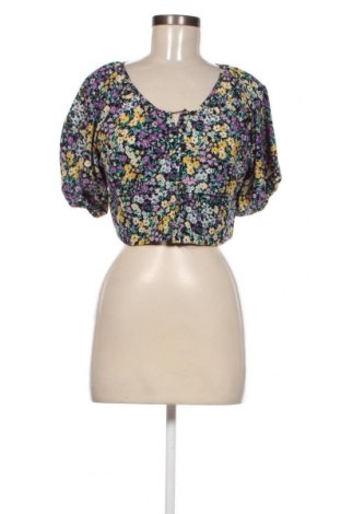 Γυναικεία μπλούζα ONLY, Μέγεθος M, Χρώμα Πολύχρωμο, Τιμή 3,30 €