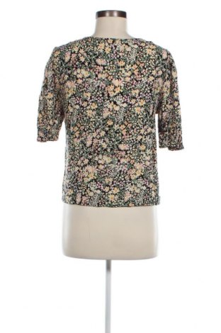 Дамска блуза ONLY, Размер XS, Цвят Многоцветен, Цена 18,00 лв.