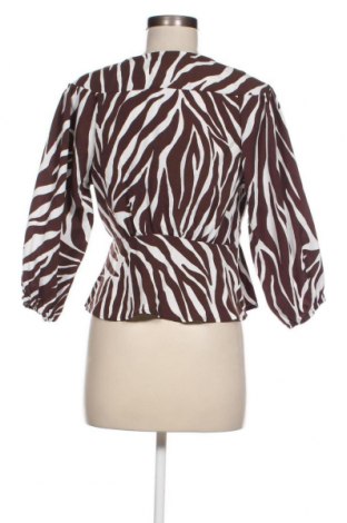 Дамска блуза ONLY, Размер S, Цвят Кафяв, Цена 40,00 лв.