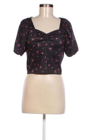 Γυναικεία μπλούζα ONLY, Μέγεθος L, Χρώμα Πολύχρωμο, Τιμή 3,51 €