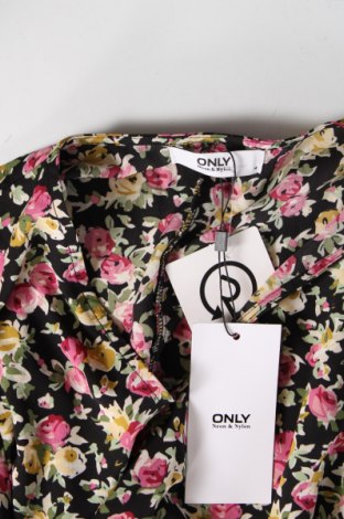 Дамска блуза ONLY, Размер M, Цвят Многоцветен, Цена 8,80 лв.
