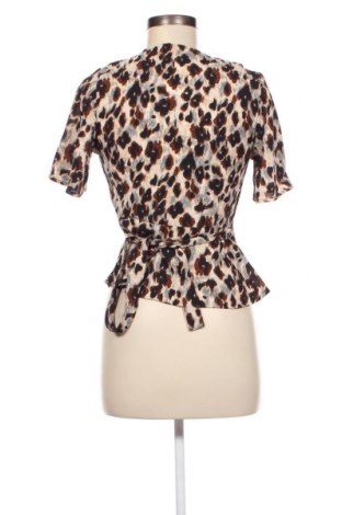 Γυναικεία μπλούζα ONLY, Μέγεθος S, Χρώμα Πολύχρωμο, Τιμή 2,27 €