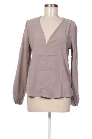 Γυναικεία μπλούζα RISA, Μέγεθος S, Χρώμα  Μπέζ, Τιμή 3,68 €