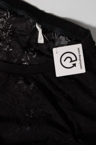 Bluză de femei Sparkz, Mărime M, Culoare Negru, Preț 117,35 Lei