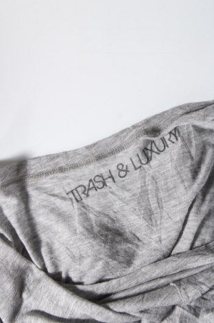 Γυναικεία μπλούζα Trash & Luxury, Μέγεθος M, Χρώμα Γκρί, Τιμή 21,03 €
