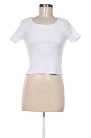 Дамска блуза Trendyol, Размер L, Цвят Бял, Цена 9,36 лв.
