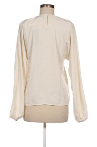 Дамска блуза Vero Moda, Размер XS, Цвят Екрю, Цена 6,40 лв.