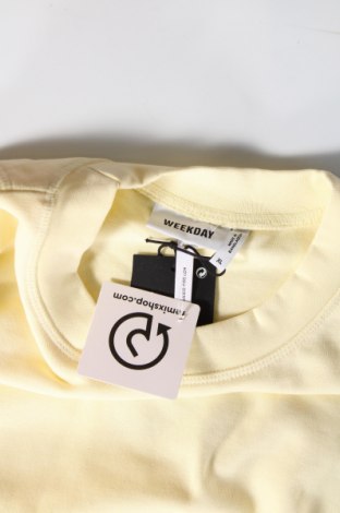 Damen Shirt Weekday, Größe XL, Farbe Gelb, Preis € 2,47