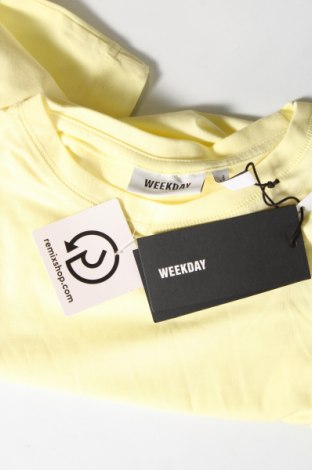 Дамска блуза Weekday, Размер S, Цвят Жълт, Цена 35,00 лв.