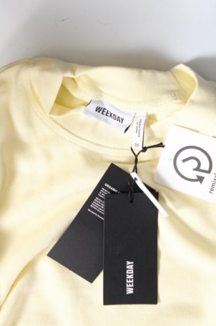 Γυναικεία μπλούζα Weekday, Μέγεθος XS, Χρώμα Κίτρινο, Τιμή 2,89 €