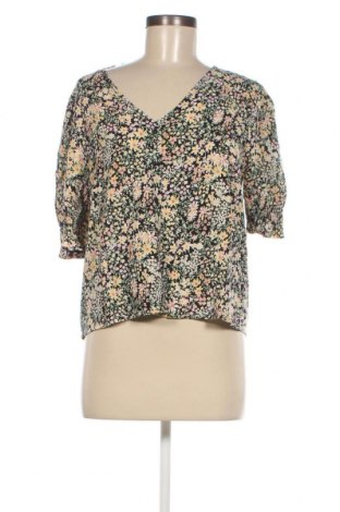 Γυναικείο πουκάμισο ONLY, Μέγεθος S, Χρώμα Πολύχρωμο, Τιμή 4,54 €