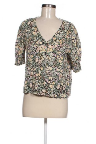 Γυναικείο πουκάμισο ONLY, Μέγεθος S, Χρώμα Πολύχρωμο, Τιμή 5,16 €