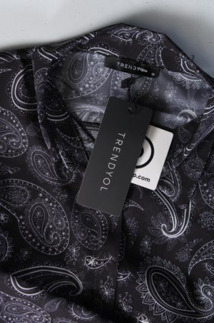 Γυναικείο πουκάμισο Trendyol, Μέγεθος S, Χρώμα Πολύχρωμο, Τιμή 4,45 €