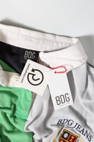 Γυναικείο t-shirt BDG, Μέγεθος M, Χρώμα Πολύχρωμο, Τιμή 2,38 €