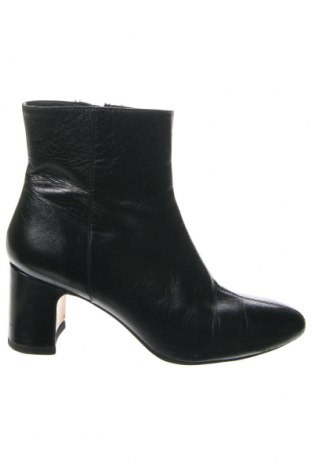 Botine de damă Zara, Mărime 36, Culoare Negru, Preț 95,39 Lei