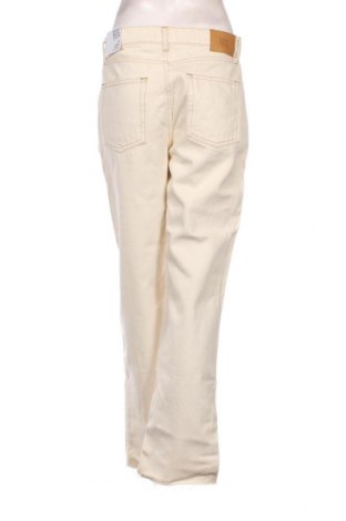 Damen Jeans BDG, Größe M, Farbe Ecru, Preis 7,18 €