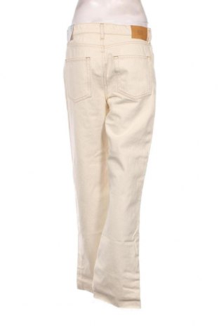 Damen Jeans BDG, Größe M, Farbe Ecru, Preis 6,28 €