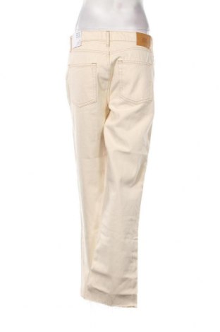 Damen Jeans BDG, Größe M, Farbe Ecru, Preis 6,73 €
