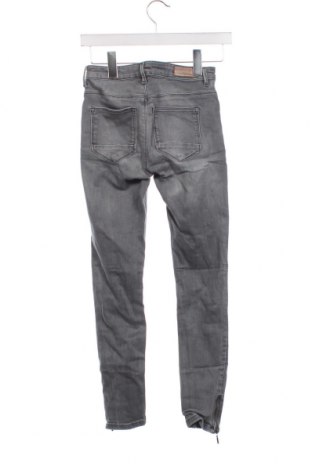 Dámske džínsy  ONLY, Veľkosť XS, Farba Sivá, Cena  3,27 €