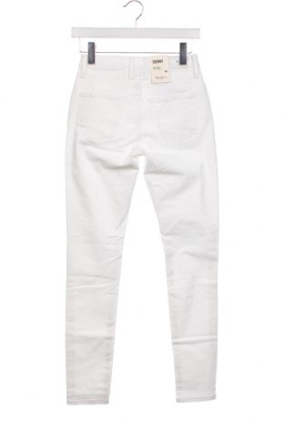 Дамски дънки Pepe Jeans, Размер XS, Цвят Бял, Цена 161,00 лв.