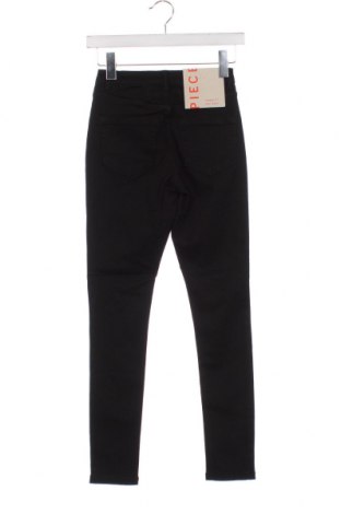 Dámske džínsy  Pieces, Veľkosť XS, Farba Čierna, Cena  5,26 €