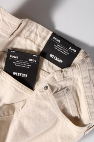 Damen Jeans Weekday, Größe M, Farbe Ecru, Preis 6,76 €