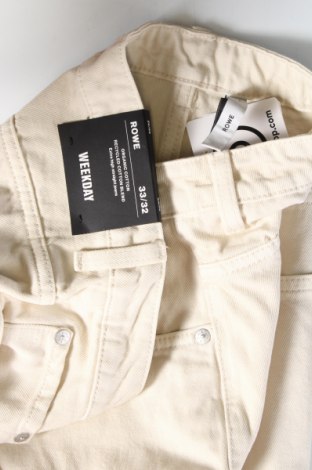 Damen Jeans Weekday, Größe M, Farbe Ecru, Preis € 6,76