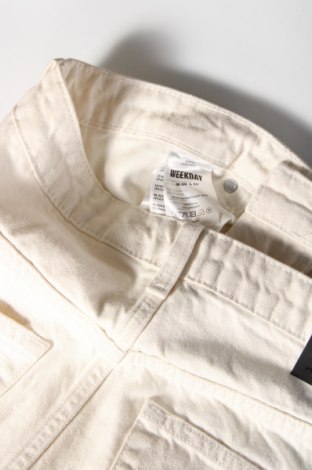 Damen Jeans Weekday, Größe M, Farbe Weiß, Preis 7,61 €