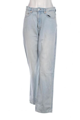 Dámske džínsy  Weekday, Veľkosť S, Farba Modrá, Cena  42,27 €