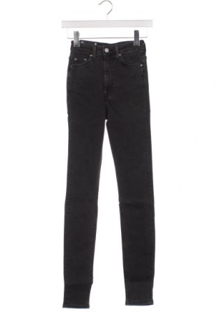 Damen Jeans Weekday, Größe XS, Farbe Grau, Preis 7,19 €