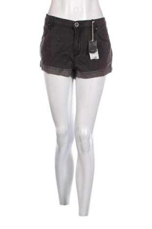 Дамски къс панталон BCBG Max Azria, Размер L, Цвят Черен, Цена 13,60 лв.