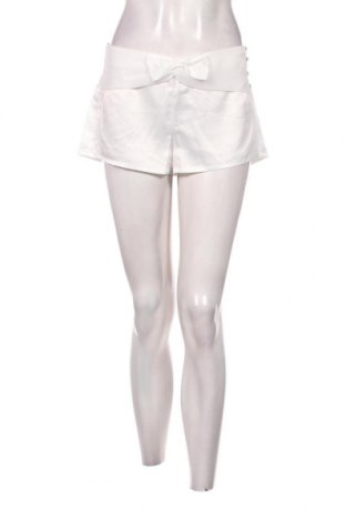 Γυναικείο κοντό παντελόνι Darjeeling, Μέγεθος S, Χρώμα Λευκό, Τιμή 6,55 €