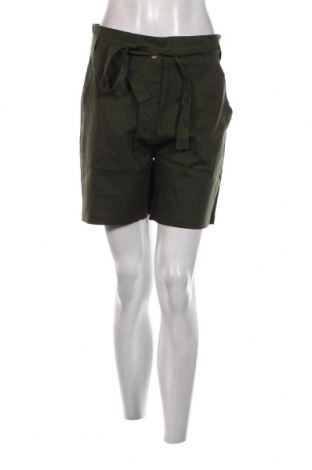 Дамски къс панталон Darjeeling, Размер S, Цвят Зелен, Цена 12,40 лв.