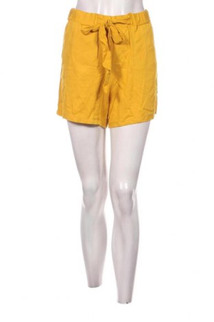 Γυναικείο κοντό παντελόνι Defacto, Μέγεθος S, Χρώμα Κίτρινο, Τιμή 6,71 €