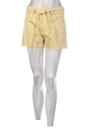 Γυναικείο κοντό παντελόνι Edc By Esprit, Μέγεθος M, Χρώμα Κίτρινο, Τιμή 5,94 €