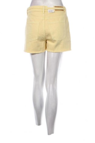 Γυναικείο κοντό παντελόνι Edc By Esprit, Μέγεθος M, Χρώμα Κίτρινο, Τιμή 9,28 €