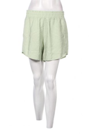 Дамски къс панталон Envii, Размер L, Цвят Зелен, Цена 12,24 лв.