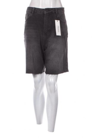 Pantaloni scurți de femei Karo Kauer, Mărime L, Culoare Gri, Preț 318,75 Lei