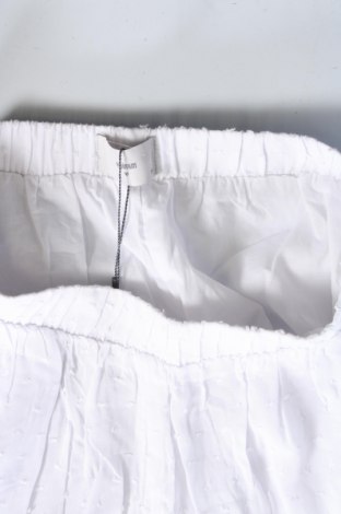 Pantaloni scurți de femei Minimum, Mărime XS, Culoare Alb, Preț 20,13 Lei