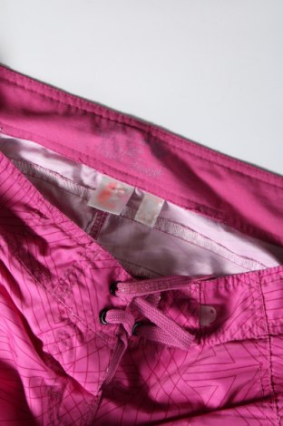 Γυναικείο κοντό παντελόνι Protest, Μέγεθος M, Χρώμα Ρόζ , Τιμή 14,85 €