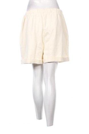 Дамски къс панталон Urban Bliss, Размер XL, Цвят Екрю, Цена 31,00 лв.