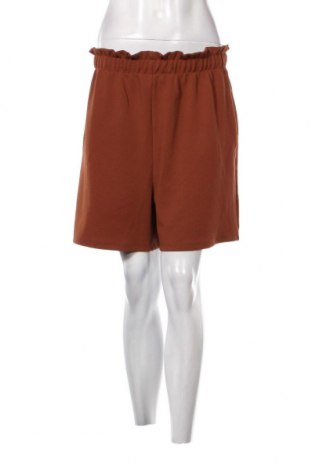 Дамски къс панталон Vero Moda, Размер L, Цвят Кафяв, Цена 16,80 лв.