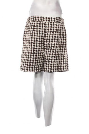 Γυναικείο κοντό παντελόνι Vero Moda, Μέγεθος L, Χρώμα Πολύχρωμο, Τιμή 8,87 €