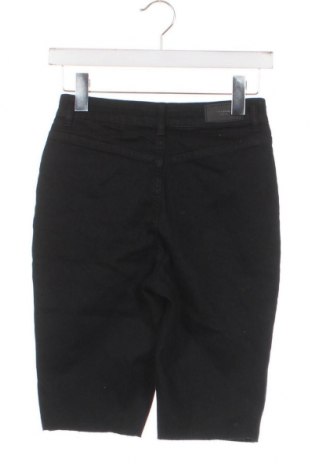 Γυναικείο κοντό παντελόνι Vero Moda, Μέγεθος XS, Χρώμα Μαύρο, Τιμή 5,77 €